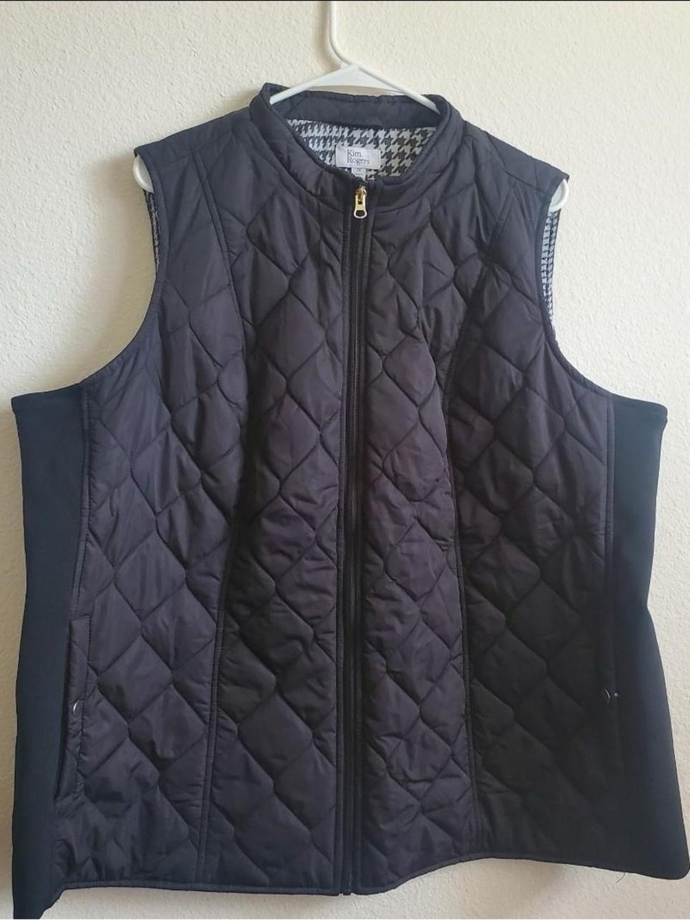 Kim Rogers Black Quilted Sleeveless Vest with Stretch Panels